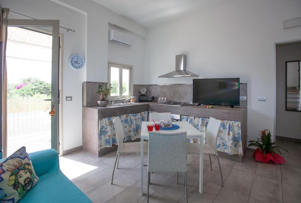 Casa Gioia Appartement Giardini-Naxos Buitenkant foto